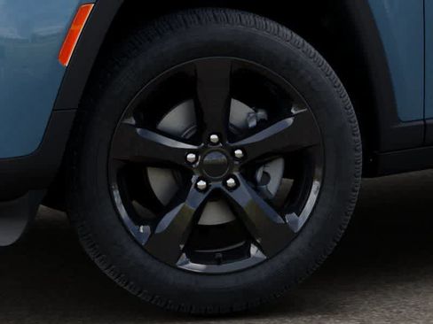 New 2026 Jeep Grand Cherokee L Limited image 8