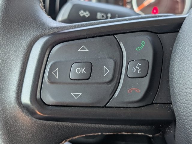Used 2025 Jeep Wrangler Unlimited Rubicon AWD/4WD image 23