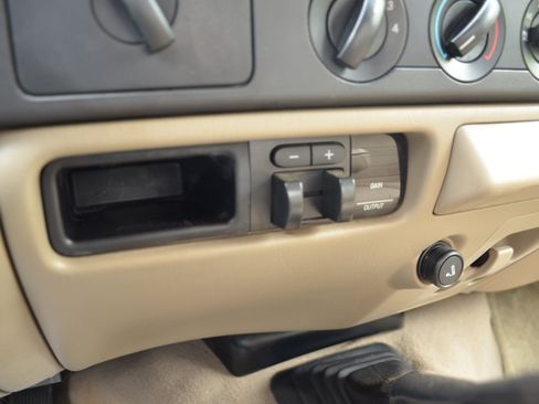Used 2007 Ford F250 XLT AWD/4WD image 44