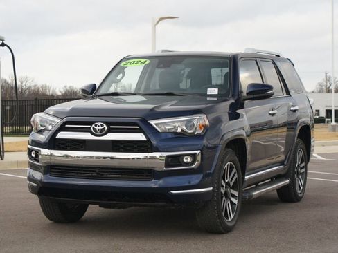 Used 2024 Toyota 4Runner Limited image 25