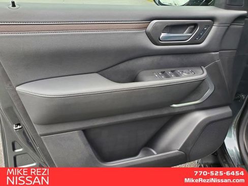 New 2026 Nissan Armada Platinum image 11