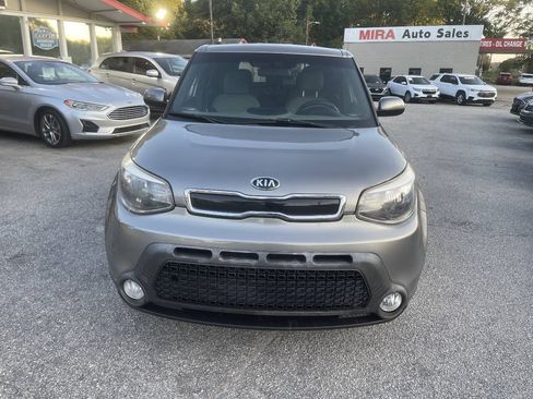 Used 2016 Kia Soul + FWD image 8