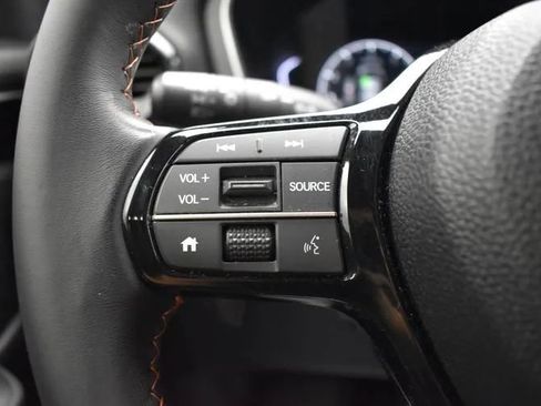 Used 2025 Honda Pilot Sport image 24