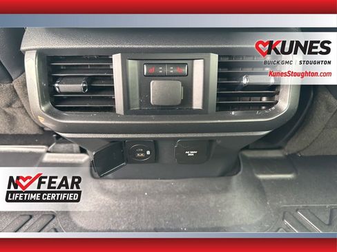 Used 2023 Ford F150 Lariat w/ Equipment Group 502A High image 33