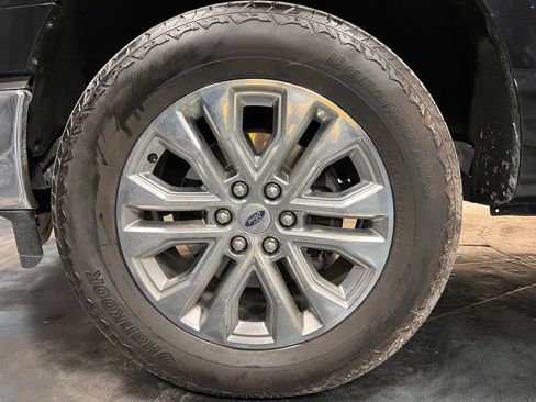 Used 2024 Ford F150 Lariat w/ FX4 Off-Road Package image 36