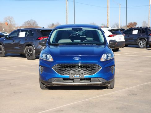 Used 2022 Ford Escape SE image 6