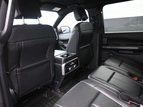 Used 2020 Ford Expedition XLT w/ Equipment Group 201A RWD image 25