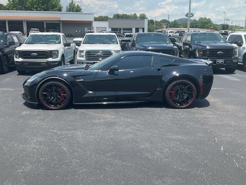 Used 2018 Chevrolet Corvette Z06 RWD image 8