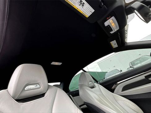 Used 2015 BMW M4 Convertible image 17