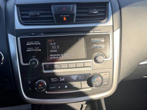 Used 2016 Nissan Altima 2.5 SL FWD image 19