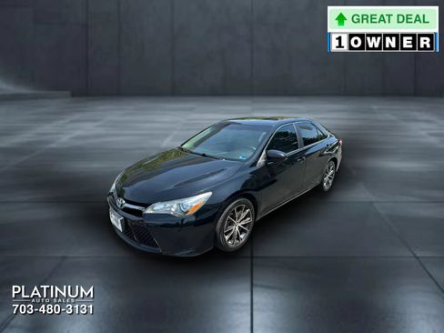 Used 2015 Toyota Camry XSE w/ Moonroof Package FWD image 6