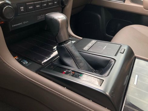 Used 2023 Lexus GX 460 Premium image 29