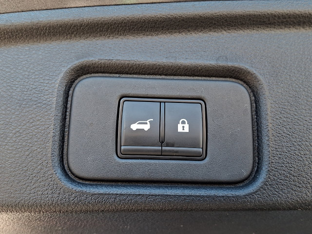 Used 2025 Nissan Pathfinder SV FWD image 29