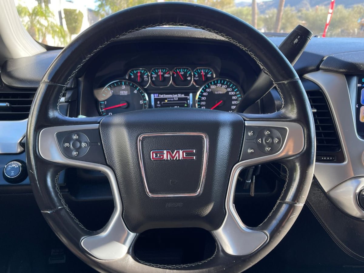 Used 2017 GMC Yukon SLE w/ SLE Value Package AWD/4WD image 16