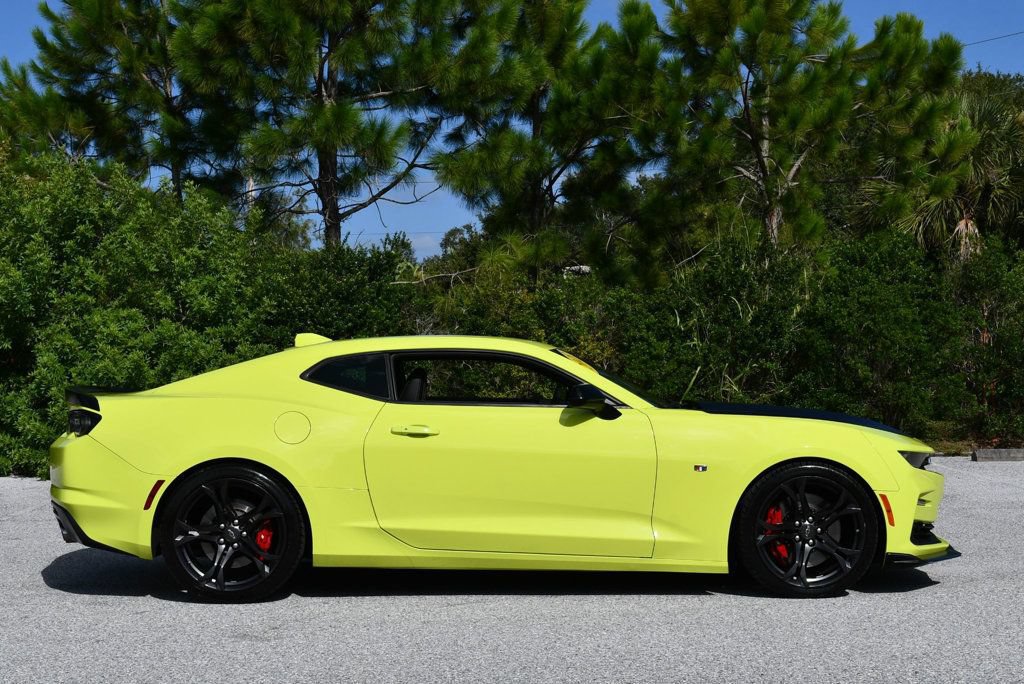 Used 2021 Chevrolet Camaro SS RWD image 7
