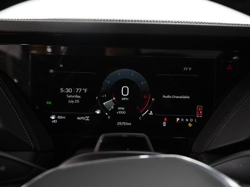 Used 2025 GMC Yukon Denali w/ Denali Reserve Package AWD/4WD image 31