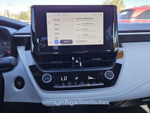 Used 2023 Toyota Corolla SE image 15