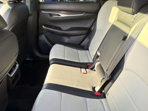 Used 2023 INFINITI QX55 Luxe w/ Cargo Package image 26