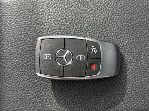 Certified 2021 Mercedes-Benz GLB 250 4MATIC image 79