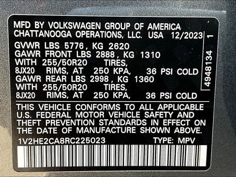 Used 2024 Volkswagen Atlas Cross Sport SE image 40