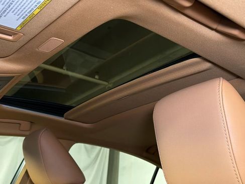 Certified 2022 Lexus ES 300h 300h w/ Premium Package image 8