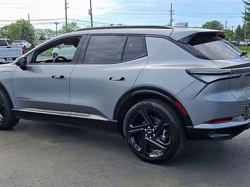 New 2025 Chevrolet Equinox EV RS w/ Convenience Package II image 6