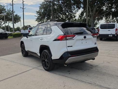 Used 2023 Toyota RAV4 XSE AWD/4WD image 6