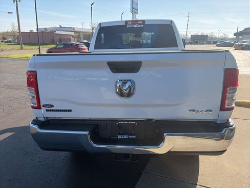 Used 2024 RAM 2500 Big Horn AWD/4WD image 9