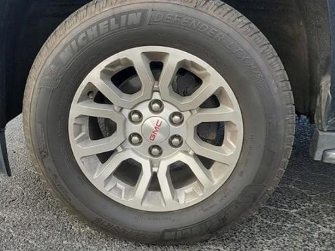 Used 2020 GMC Yukon SLT image 6