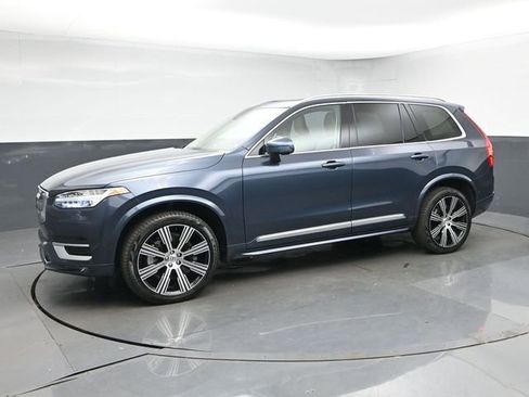 Used 2024 Volvo XC90 B6 Plus w/ Protection Package Premier AWD/4WD image 4