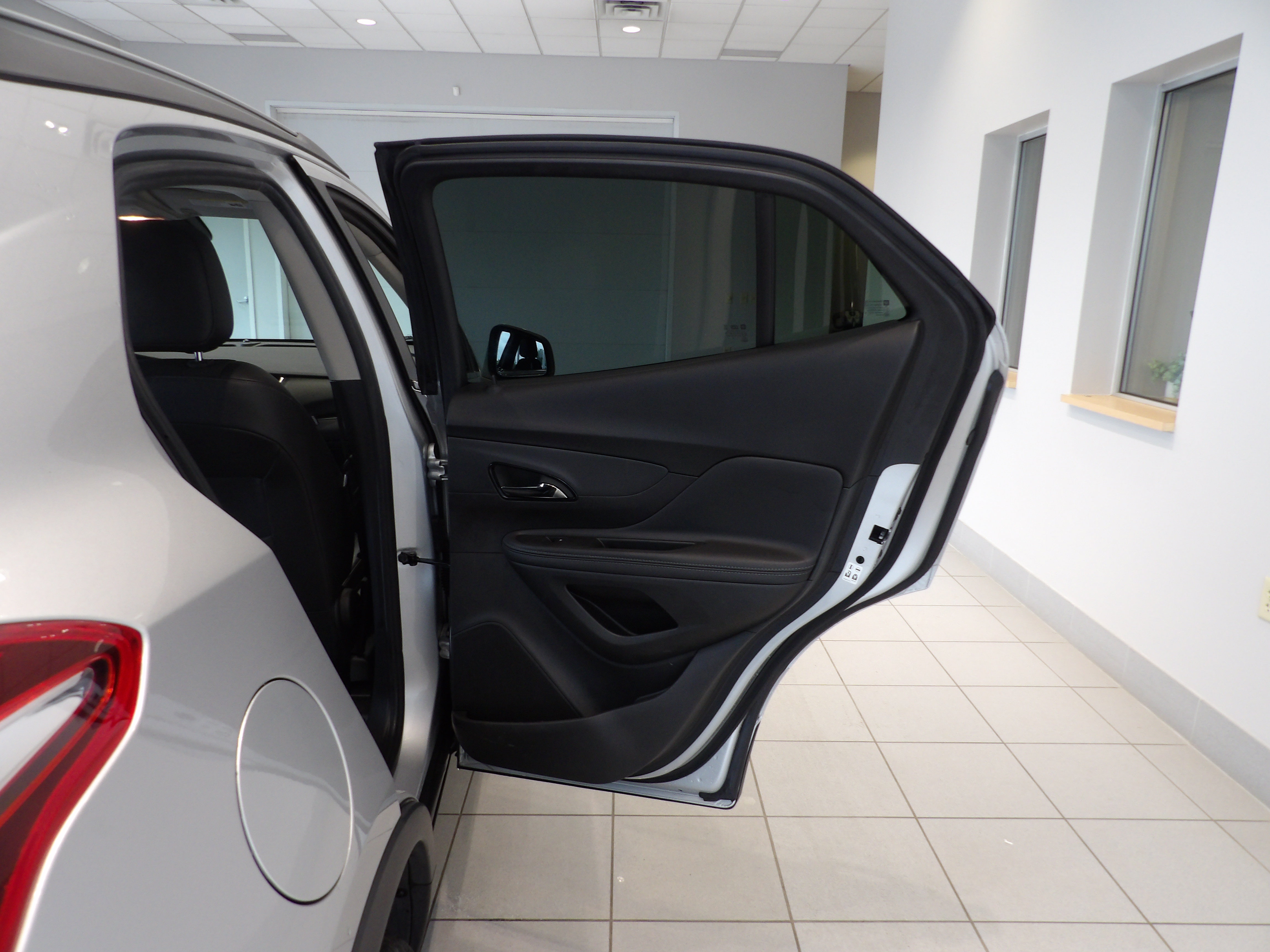 Used 2022 Buick Encore Preferred w/ Safety Package AWD/4WD image 19