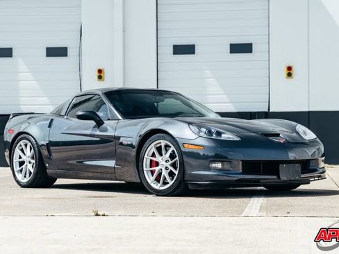 Used 2009 Chevrolet Corvette Z06 w/ Preferred Equipment Group RWD image 36
