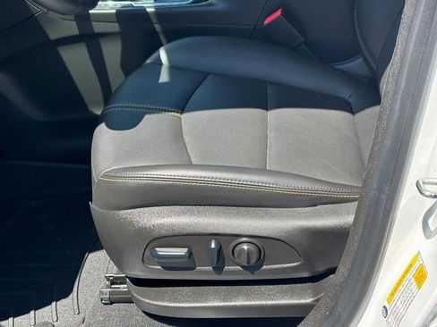 Certified 2022 Chevrolet Equinox Premier FWD image 15