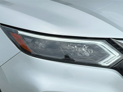 Used 2021 Nissan Rogue Sport SL w/ Premium Package AWD/4WD image 4
