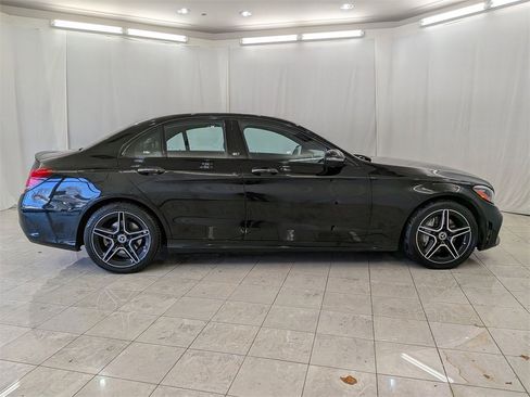 Used 2020 Mercedes-Benz C 300 4MATIC Sedan image 11