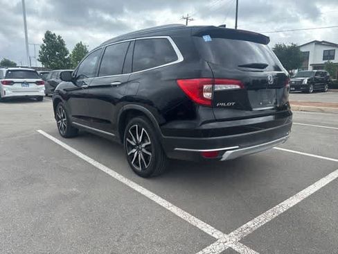 Used 2019 Honda Pilot Touring image 3