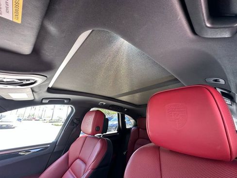Certified 2023 Porsche Macan S AWD/4WD image 25