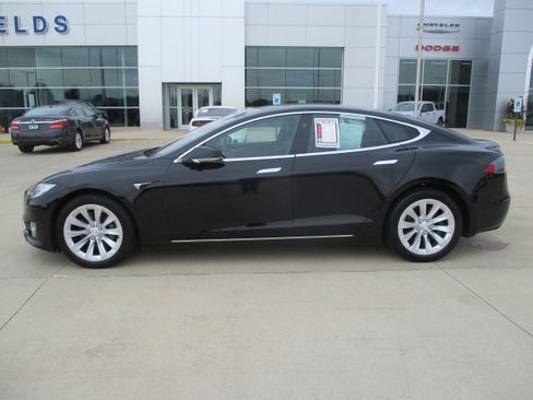 Used 2019 Tesla Model S 75D image 2