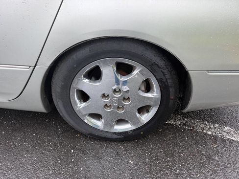 Used 2003 Lexus LS 430 RWD image 20