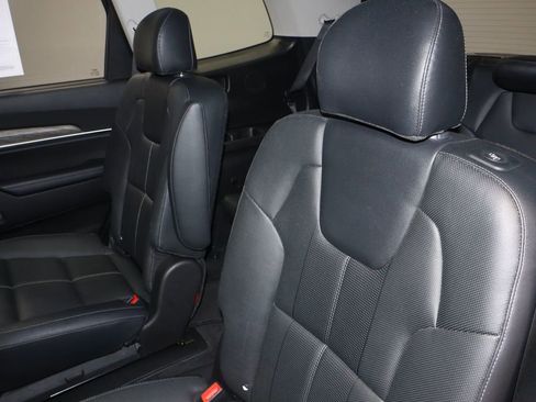 Used 2022 Kia Telluride EX w/ EX Premium Package AWD/4WD image 23