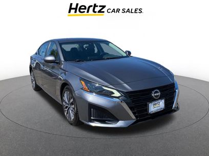 Used 2023 Nissan Altima 2.5 SV