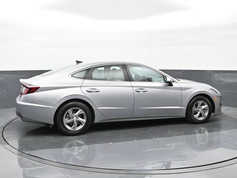 Certified 2023 Hyundai Sonata SE w/ Cargo Package FWD image 5
