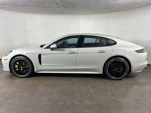 Certified 2023 Porsche Panamera 4S w/ Sportdesign Package image 2