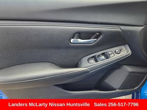 Used 2025 Nissan Sentra SV FWD image 20