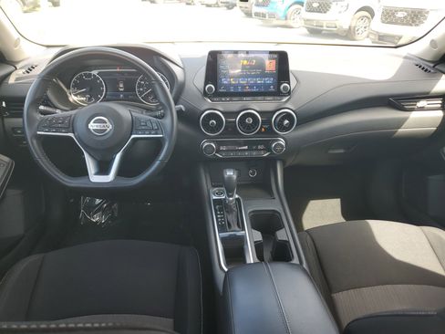 Used 2021 Nissan Sentra SV image 14