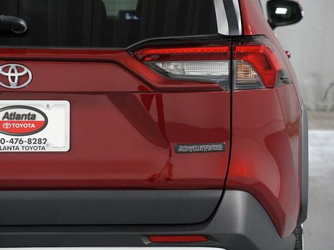 Used 2019 Toyota RAV4 Adventure w/ Cold Weather Package AWD/4WD image 10