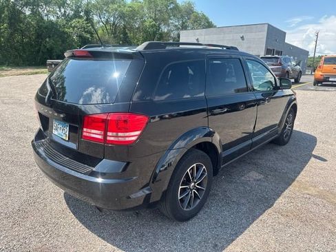Used 2018 Dodge Journey SE w/ Blacktop Package FWD image 10