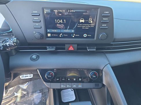 New 2026 Hyundai Elantra Sport FWD image 20