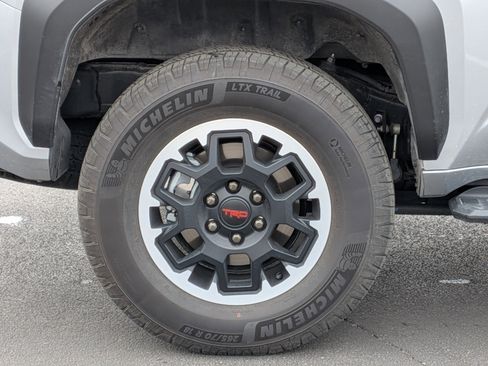 Used 2025 Toyota 4Runner TRD Off-Road Premium image 9