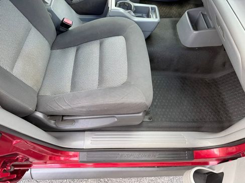 Used 2003 Ford Explorer Sport Trac XLT image 47
